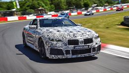 BMW засветило новую модель 8-й серии с шильдиком М8